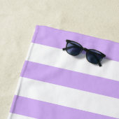 Serviette De Plage Week-end de Fiançailles Nautique Lavande & Blanc (En situation)