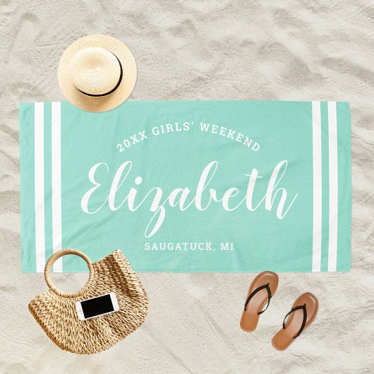 Serviette De Plage Week-end de filles Aqua Blue avec monogramme perso