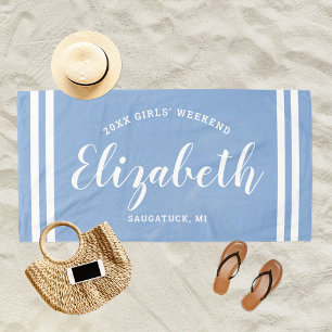 Serviette De Plage Week-end de filles bleu poussiéreux Monogramme Nom