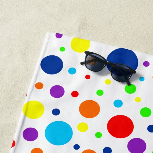Serviette de plage White Rainbow Spots (En situation)