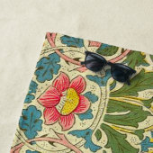 Serviette De Plage William Morris Rose Floral Chintz rose (En situation)