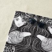 Serviette De Plage Witchy Woman Artistique noir et blanc (En situation)