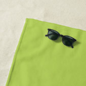 Serviette De Plage Zigzag noir et blanc, Chevron, Vert, Votre nom (En situation)