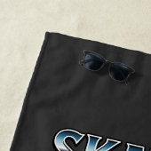 SERVIETTE DE PLAGE ZOMBIE SKATER APOCALYPSE (En situation)