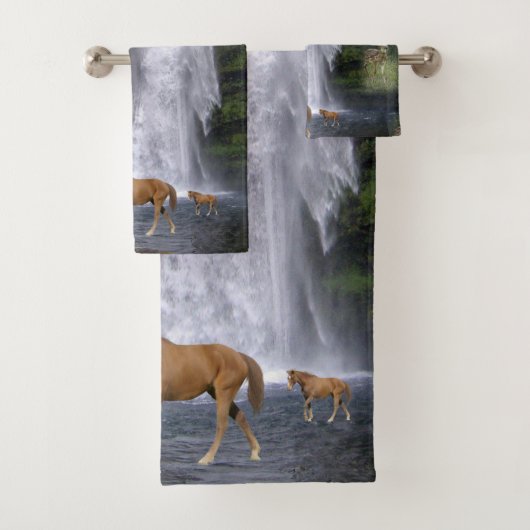 Serviette de salle de bain sets chevaux (En situation)