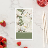 Serviette d'hôte en papier floral Magnolia (En situation)