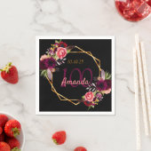 Serviette En Papier 100e anniversaire noir or geo floral bordeaux (En situation)