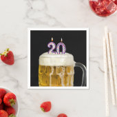 Serviette En Papier 20e anniversaire Bière sur noir (En situation)