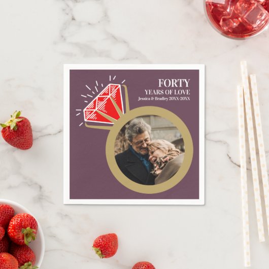 Serviette En Papier 40e anniversaire mariage bague rouge rubis photo (En situation)