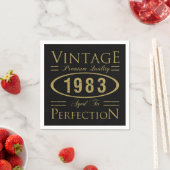 Serviette En Papier 40e anniversaire Vintage 1983 (En situation)