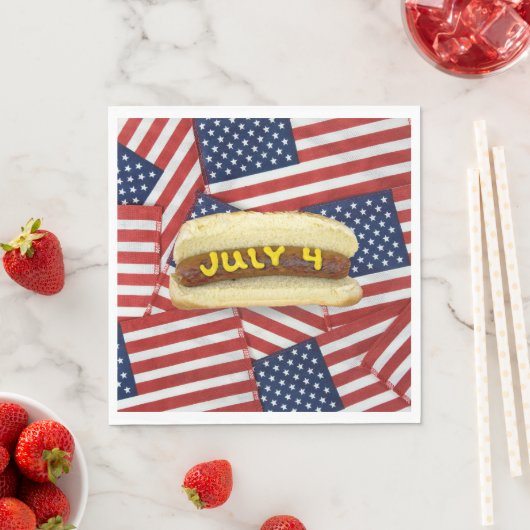 Serviette En Papier 4 juillet avec des chiens chauds (En situation)