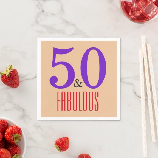 Serviette En Papier 50 ans et Fabuleux Chic Anniversaire de référence (En situation)