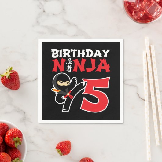 Serviette En Papier 5 ans Karate Ninja Party Enfants 5e anniversaire (En situation)