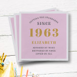 Serviette En Papier 60th Birthday Born 1963 Ajouter Nom Rose Grey<br><div class="desc">Anniversaire personnalisé ajoutez votre nom et votre serviette de papier de l'année. Modifiez le nom et l'année avec le modèle fourni. Un merveilleux accessoire de fête d'anniversaire personnalisé. Plus de cadeaux et de fournitures de fête disponibles avec le design "normes de fixation" dans le magasin.</div>