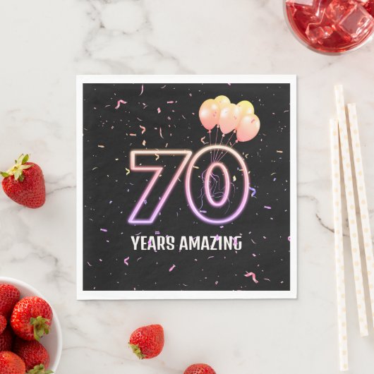 Serviette En Papier 70e anniversaire Balloons et Confetti (En situation)