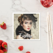 Serviette En Papier 80e anniversaire photo script femme (En situation)