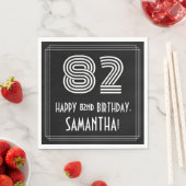 Serviette En Papier 82e anniversaire : Art Déco Inspiré Look "82" + No (En situation)