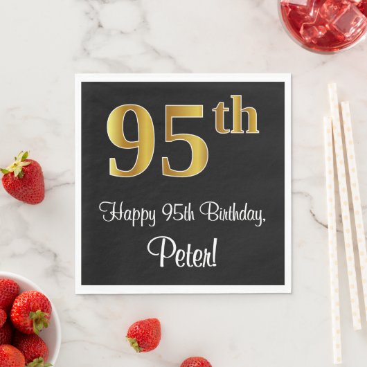 Serviette En Papier 95e anniversaire ~ Elégant Luxueux Faux Gold Look  (En situation)