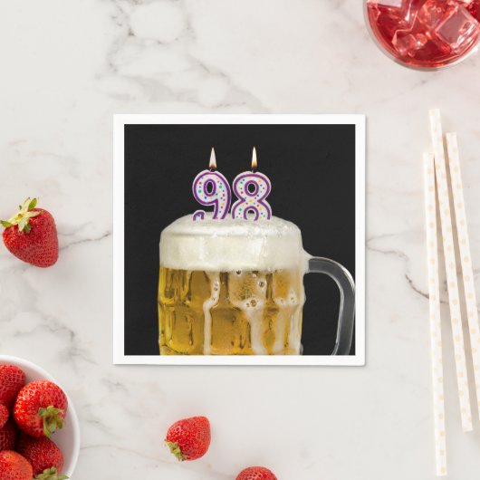 Serviette En Papier 98e anniversaire Bière en noir (En situation)