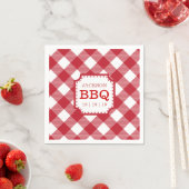 Serviette en papier à carreaux rouge gingham (En situation)