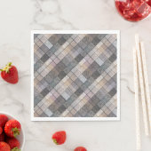 Serviette En Papier à damiers gris. (En situation)