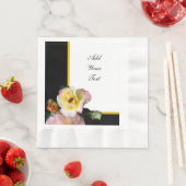 Serviette En Papier Abeille sur roses rose jaune Fleurs (En situation)