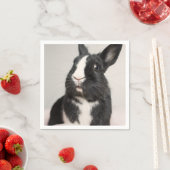 Serviette En Papier Adorable Lapin noir et blanc lapin (En situation)