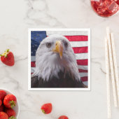 Serviette En Papier Aigle à tête blanche et drapeau américain (En situation)