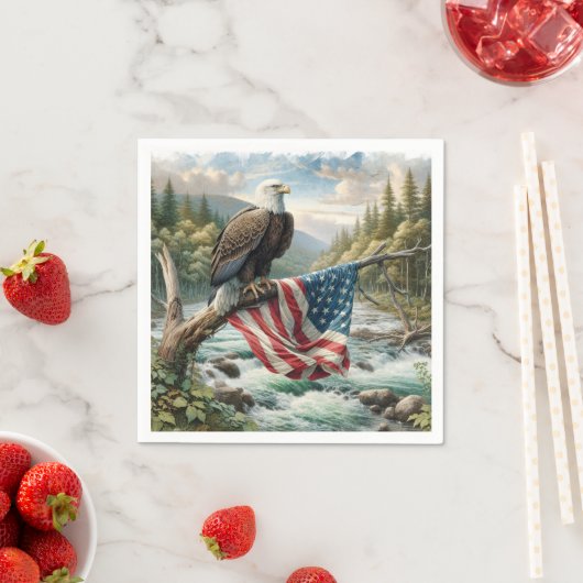 Serviette En Papier Aigle Balle Avec Drapeau Américain Sur Branche Arb (En situation)
