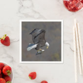 Serviette En Papier Aigle chauve regardant un poisson (En situation)