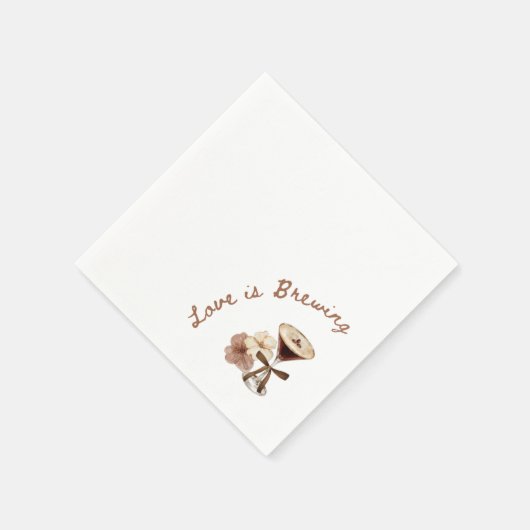 Serviette En Papier Amour d'Espresso Martini en train de se préparer (Coin)