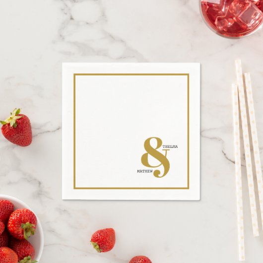 Serviette En Papier Ampersand avec des noms Mariage serviettes (En situation)