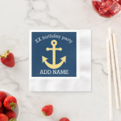 Serviette En Papier Ancre nautique avec Motif de Navy Jaune Chevron (En situation)