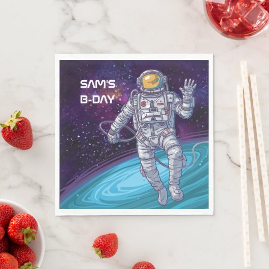 Serviette En Papier Anniversaire. Astronaut dans l'espace avec étoiles (En situation)
