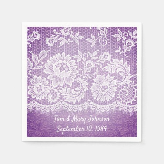 Serviette En Papier Anniversaire De Dentelle Blanche Sur Violet (Devant)