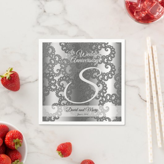Serviette En Papier Anniversaire Fractal Argent (En situation)