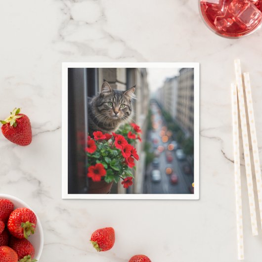 Serviette En Papier Appartement Tabby Chat Dans La Fenêtre (En situation)