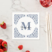 Serviette En Papier Aquarelle Bleu Feuille bundle Lettre M Monogramme (En situation)