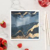 Serviette En Papier Aquarelle bleue avec éclats d'or (En situation)