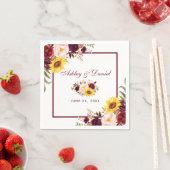 Serviette En Papier Aquarelle mariage Mixte Florale Bourgogne Cadre (En situation)