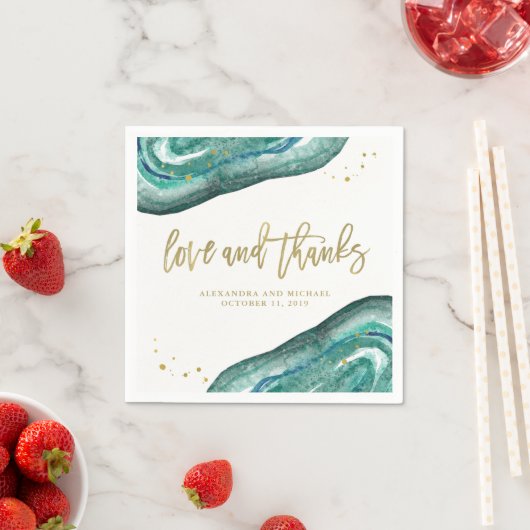 Serviette En Papier Aquarelle Turquoise et Mariage de géoode or (En situation)