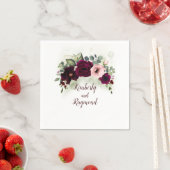 Serviette En Papier Aquarelle Verdure et Fleurs rouges Bouquet Chic (En situation)