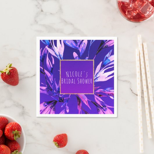 Serviette En Papier Aquarelle violet clair Glam botanique Élégant (En situation)