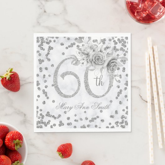 Serviette En Papier Argent 60e anniversaire Floral Glam Marble (En situation)