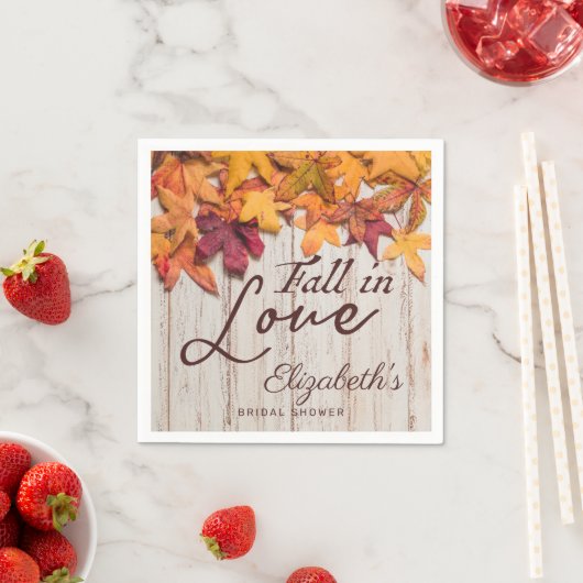 Serviette En Papier Automne Love Bois rustique Feuilles d'automne Fête (En situation)