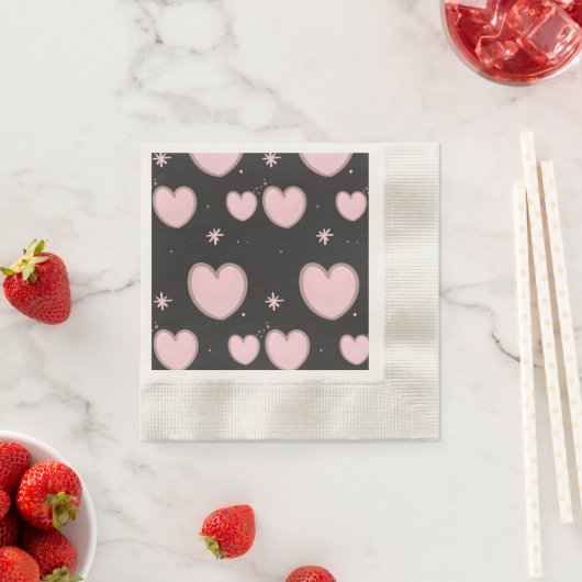Serviette en papier avec coeurs roses (En situation)