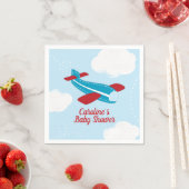 Serviette En Papier Baby shower d'avion rétro en rouge et bleu (En situation)