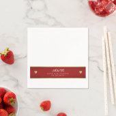 Serviette En Papier Bande rouge monogramme chic sur mariage blanc (En situation)