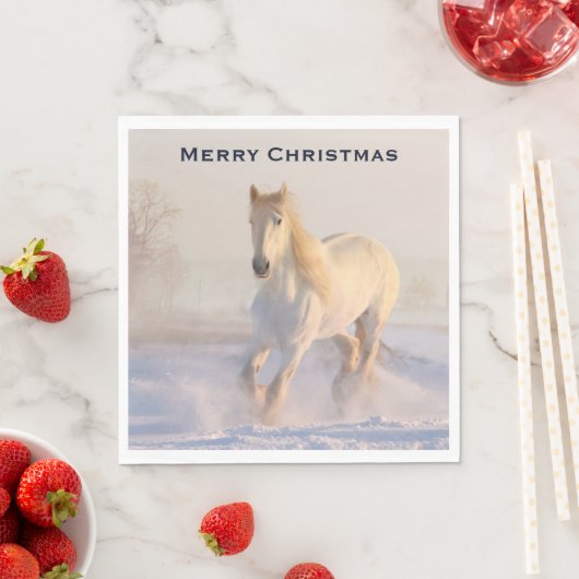 Serviette En Papier Beau Cheval blanc dans Noël de neige (En situation)