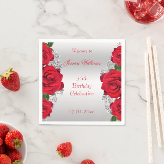 Serviette En Papier Belle Romantique Roses Rouges Anniversaire (En situation)